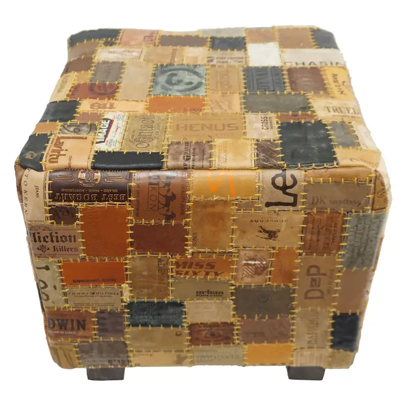 Pouf cube en cuir