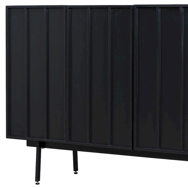 Buffet en bois avec 4 portes adapté aux salons