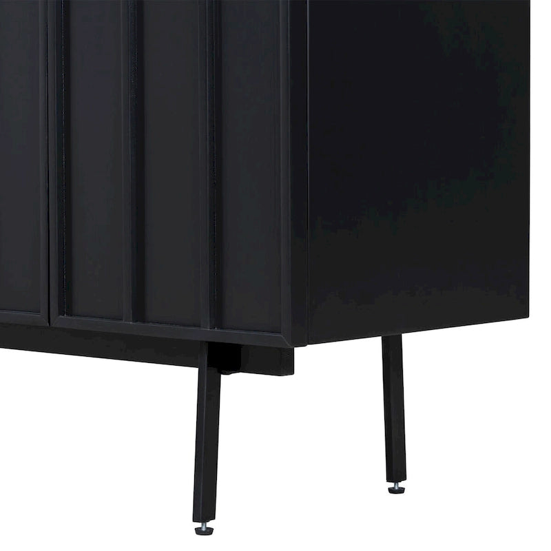 Buffet en bois avec 4 portes adapté aux salons